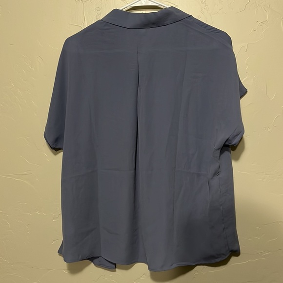 NWOT Maurice’s Blue Collared Blouse - Picture 2 of 2